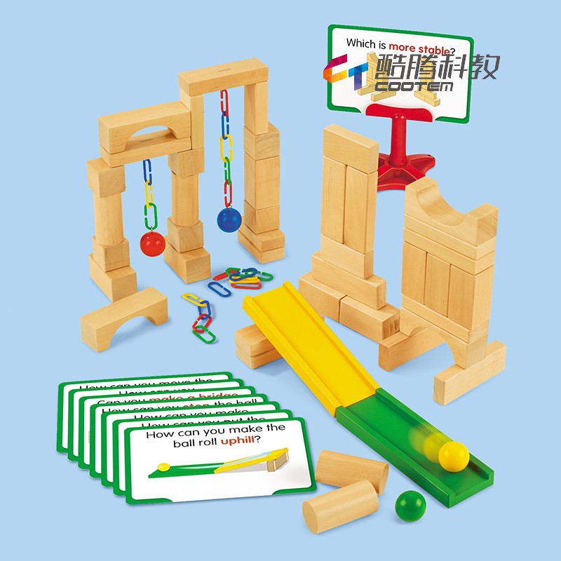 建构工程探索组.jpg
