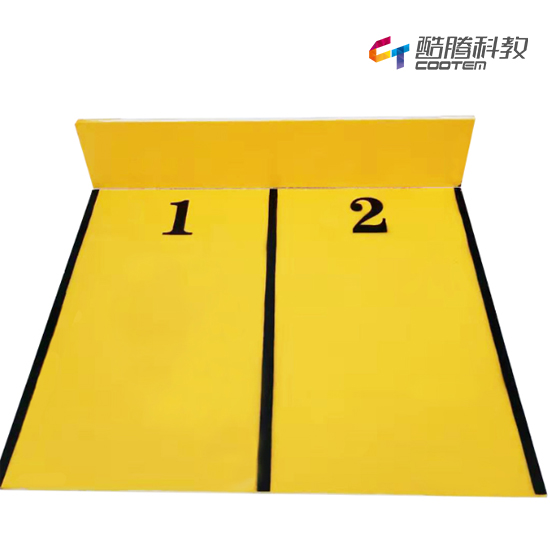 平衡车出发板